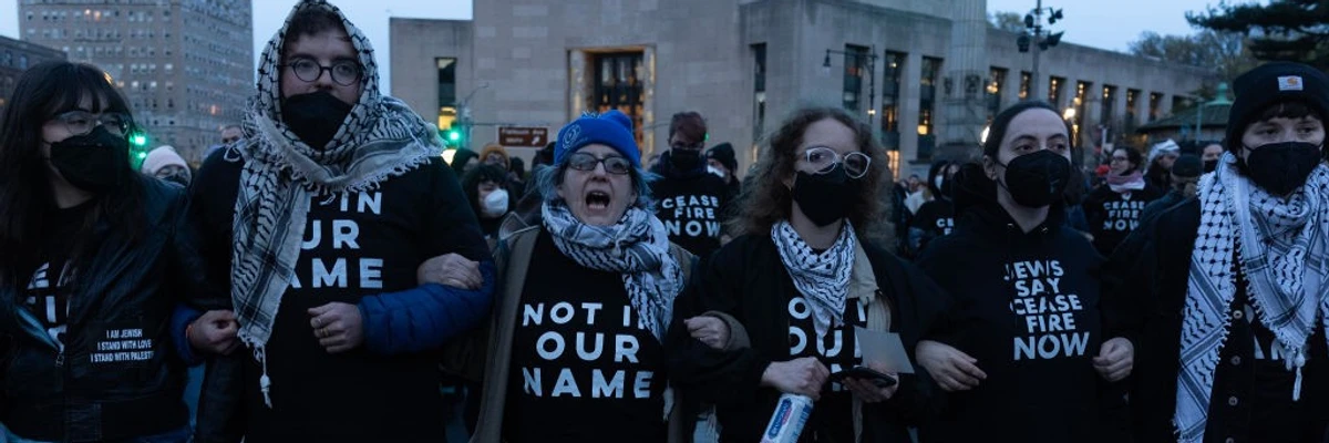 Seder Held In The Streets Of Brooklyn To Protest The War In Gaza